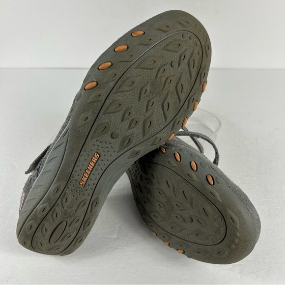 Sketchers Memory Foam Women's Gray Mary Jane Flats Size 6 - Picture 8 of 9